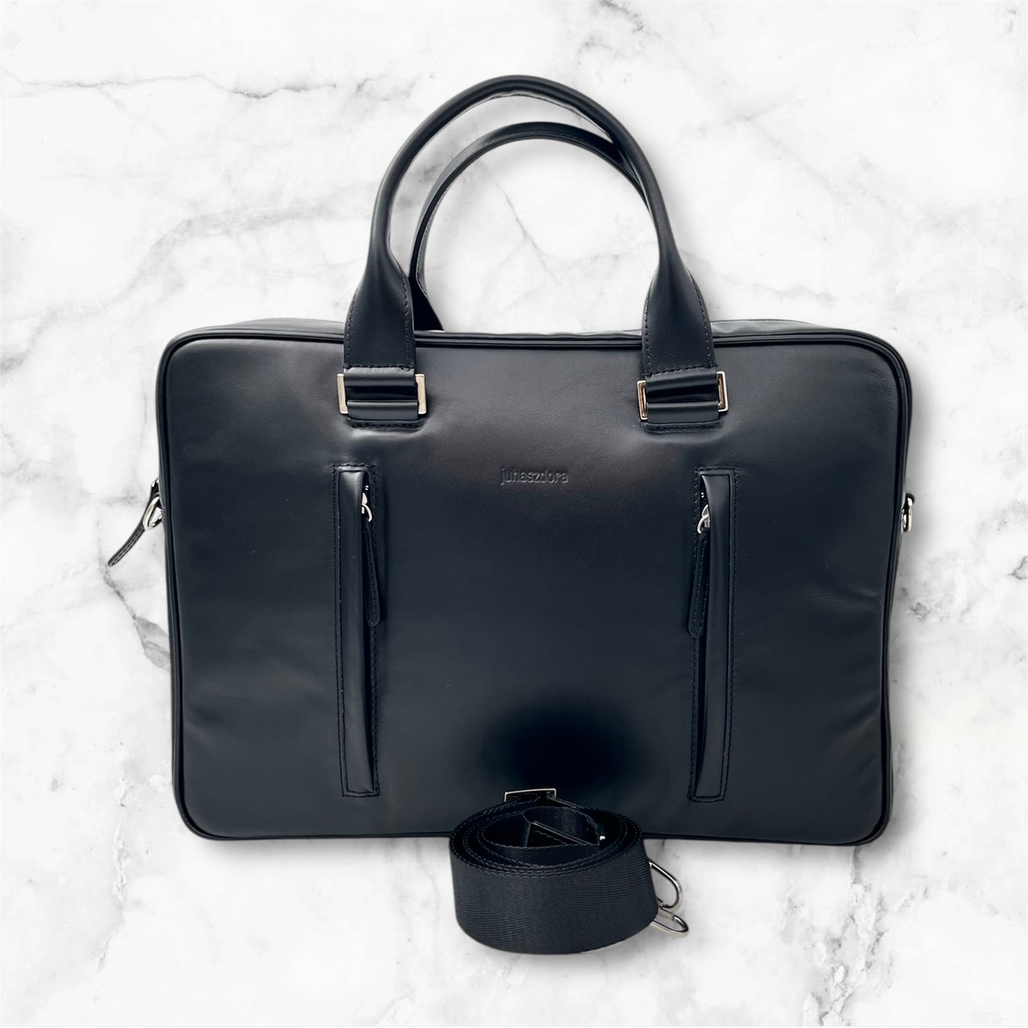 Fábián kézitáska - fekete (matt)