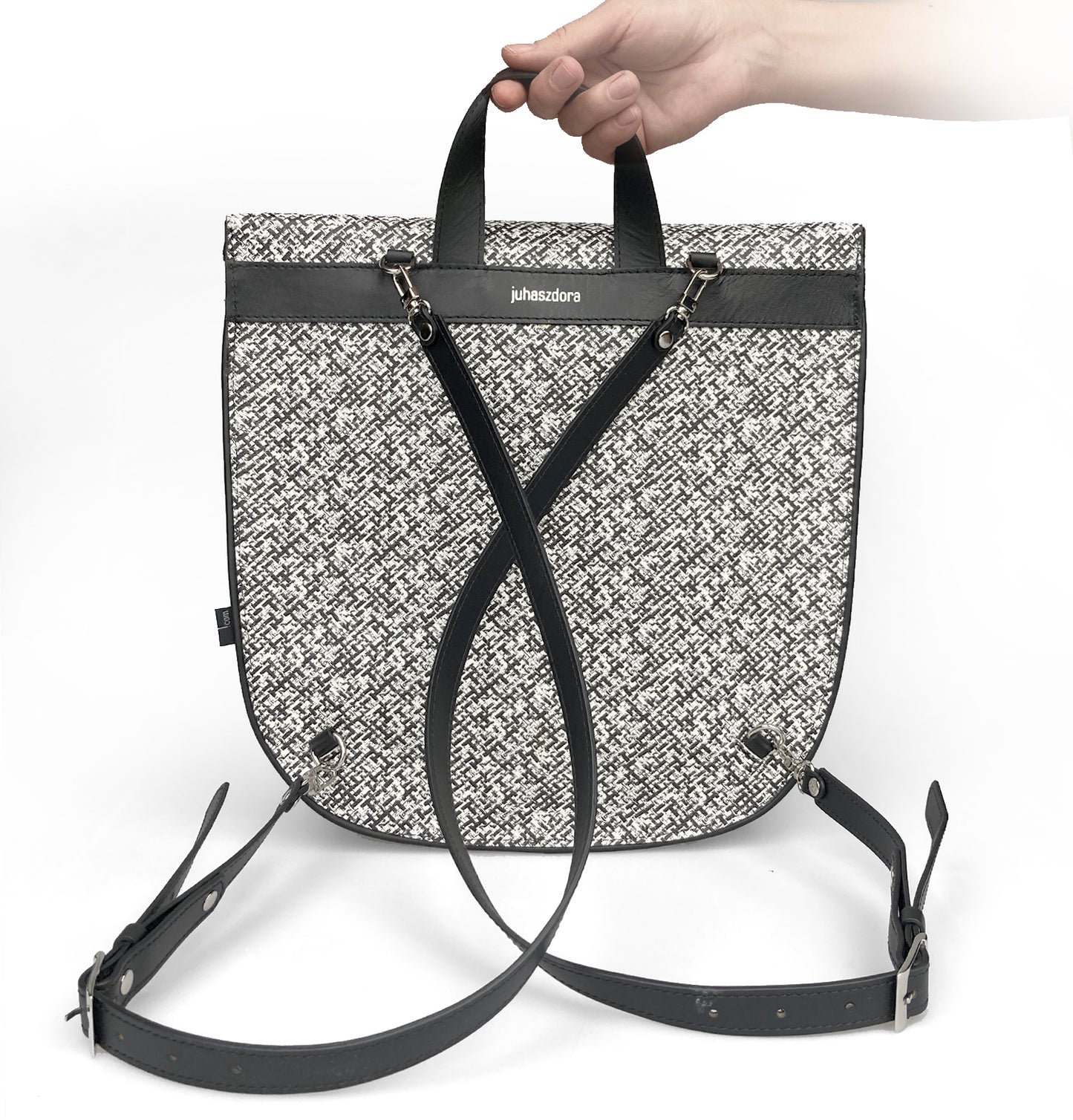 Vanda backpack - black and white