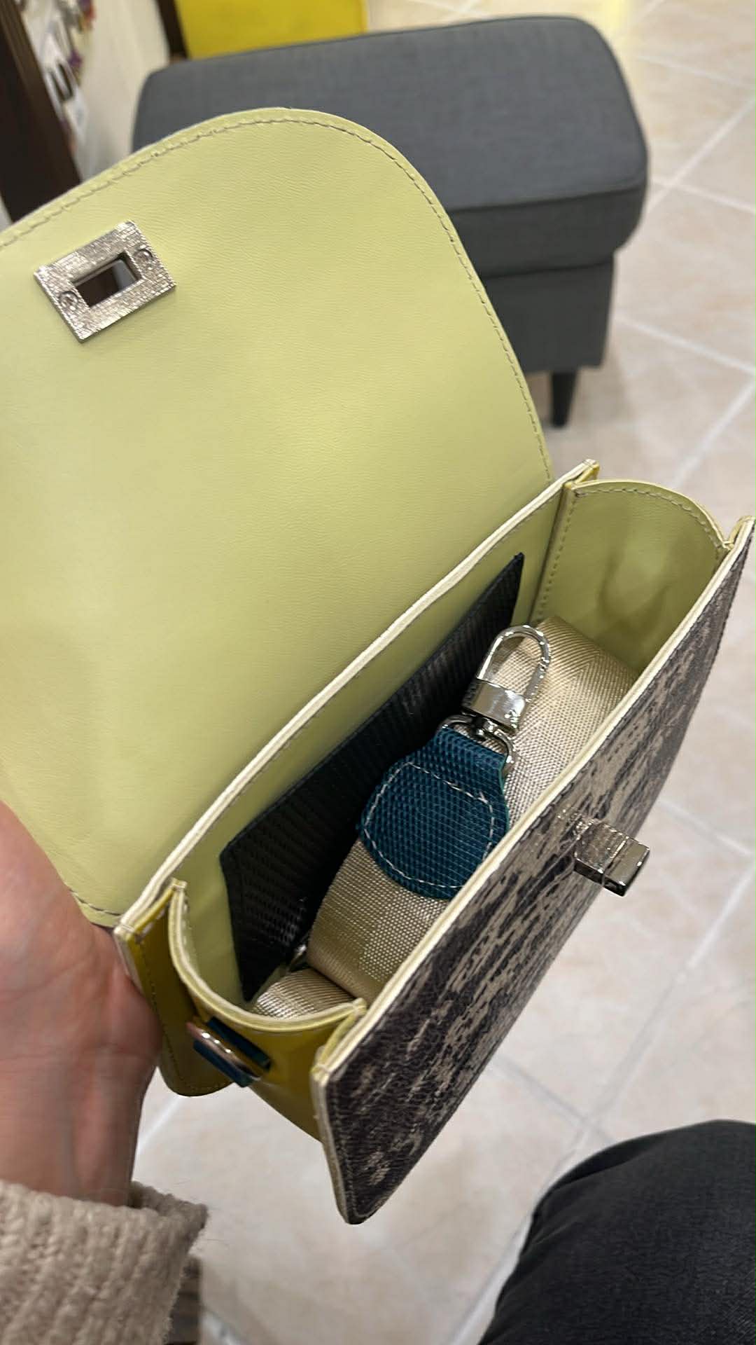 Gabi shoulder bag - gray