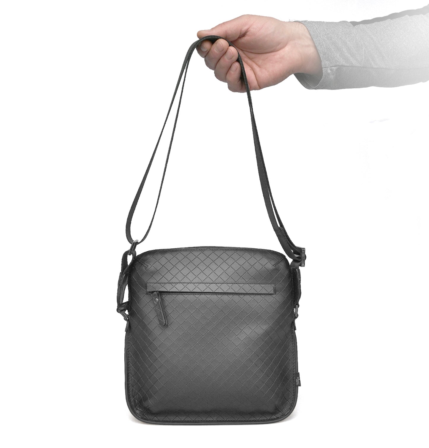 Leo "M" bag for men - black with square pattern
