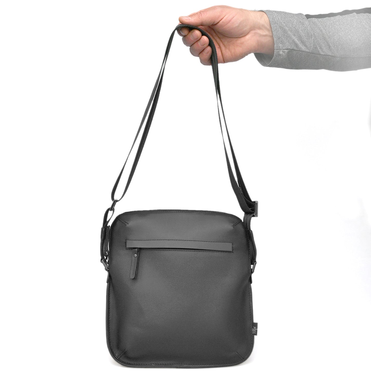 Leo "M" bag for men - black