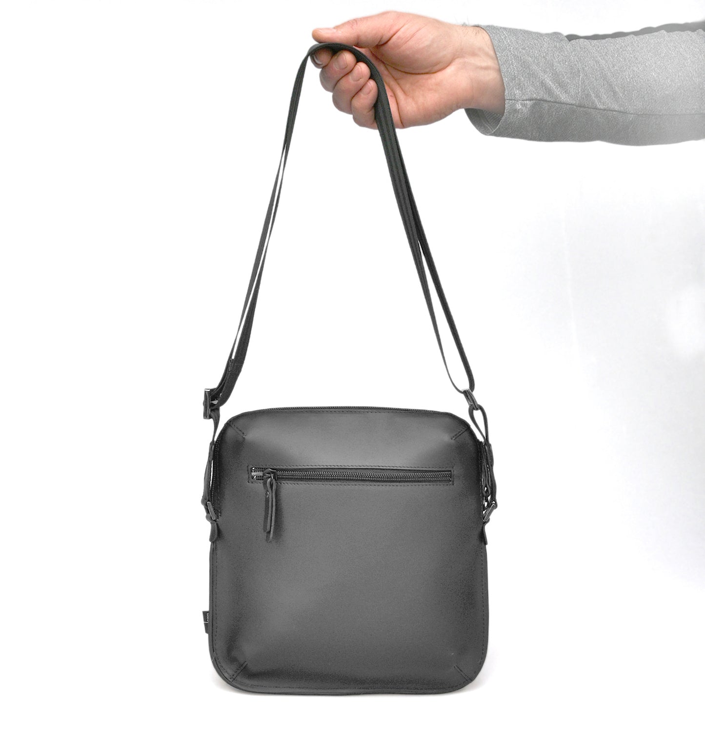 Leo "M" bag for men - black